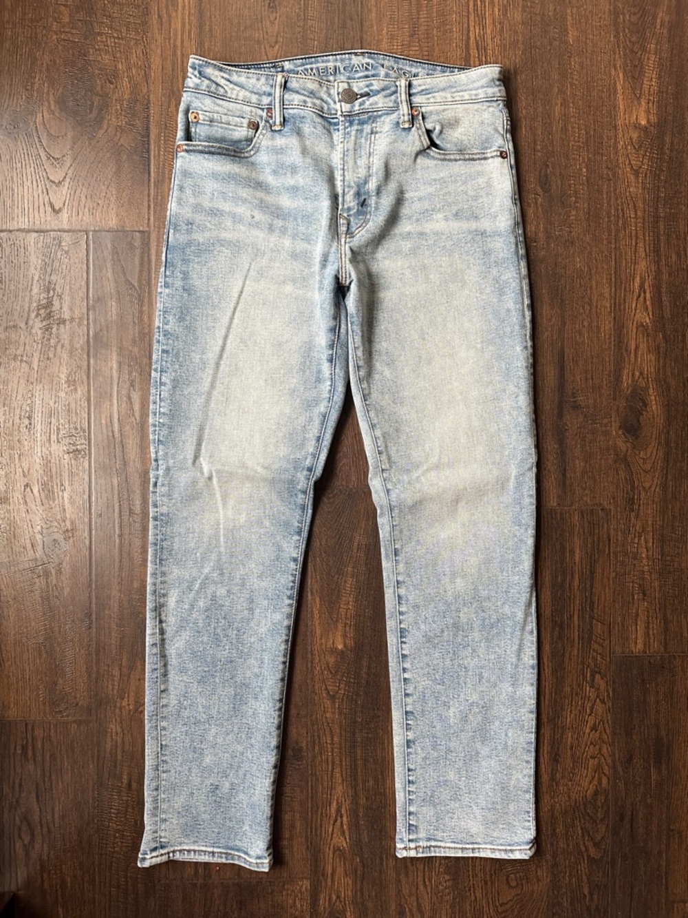 American Eagle Outfitters Light Blue Wash Jeans